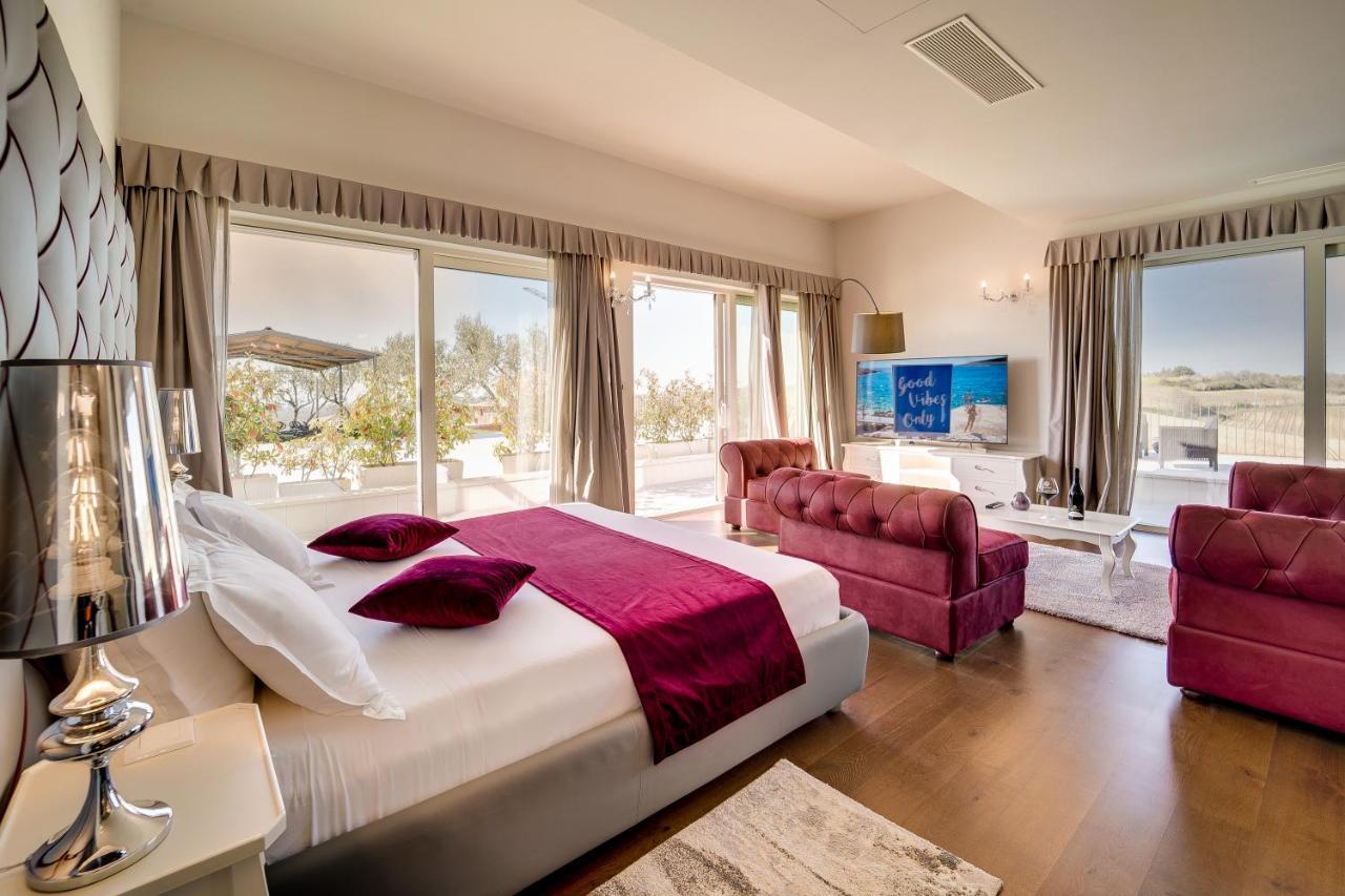 Wine Residence Cattunar ブルトニグラ エクステリア 写真