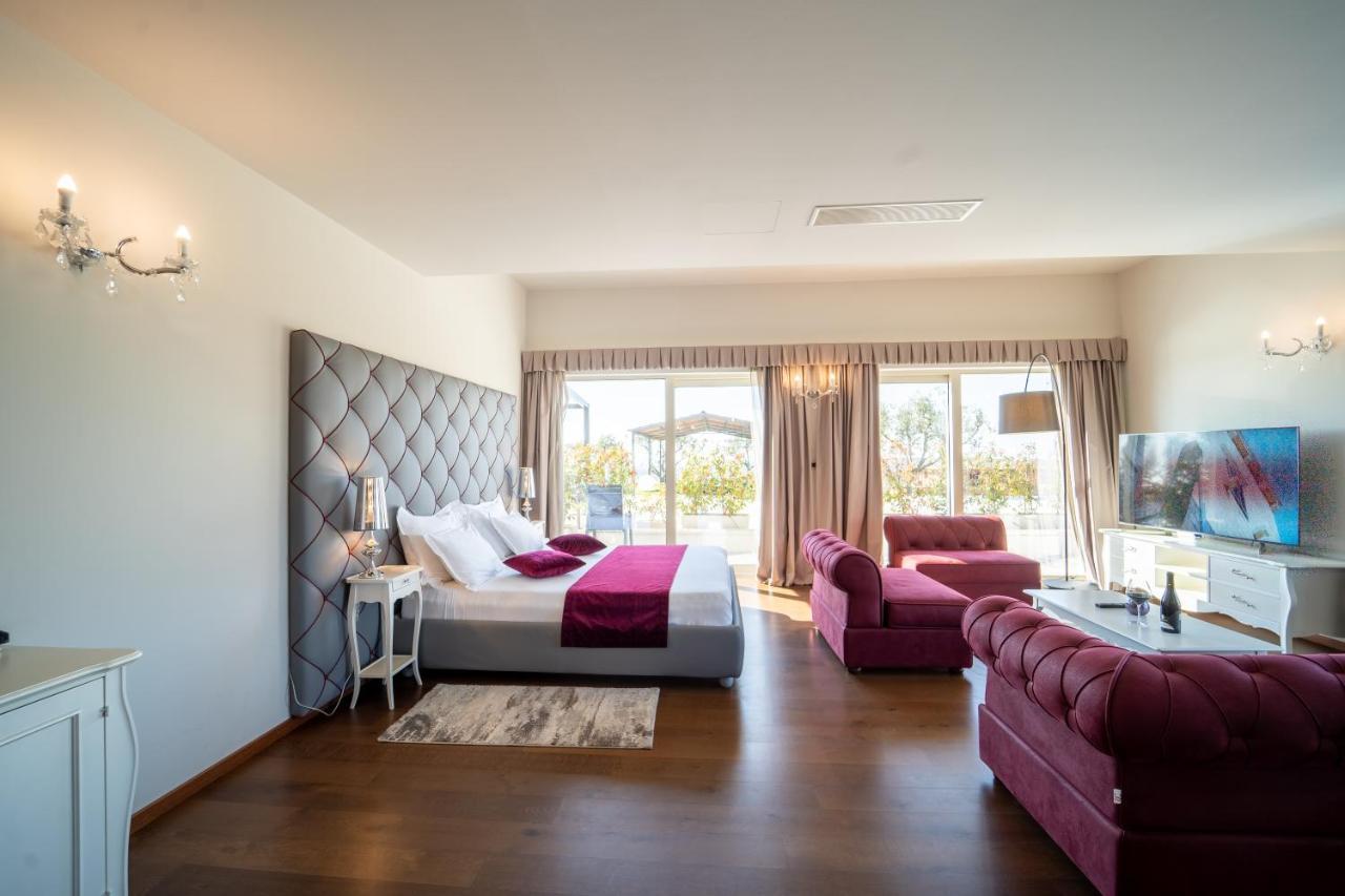 Wine Residence Cattunar ブルトニグラ エクステリア 写真