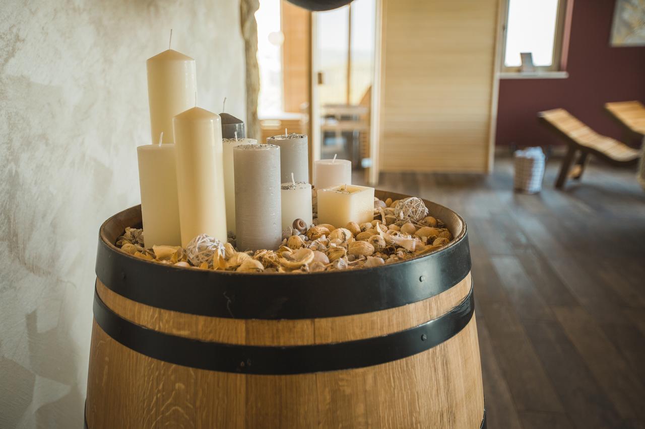 Wine Residence Cattunar ブルトニグラ エクステリア 写真